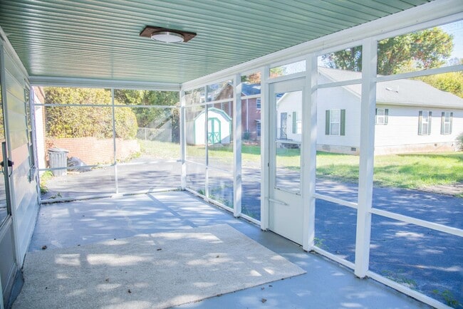 Photo - 700 Grove Ave Unidad Apt #B