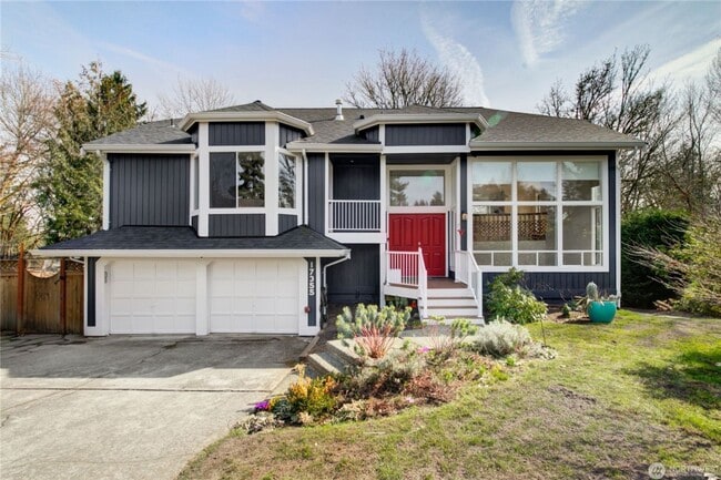 Building Photo - 3bd/2.5ba Bellevue House