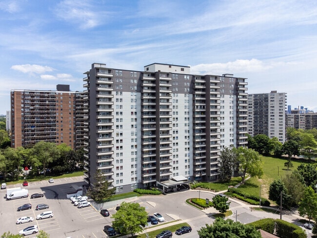 Building Photo - Caravelle Court