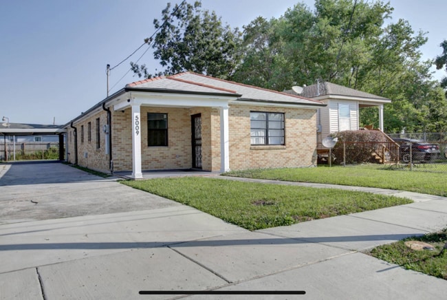 Building Photo - 5009 N Villere St Rental