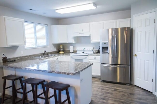 Photo - 482 N 2580 W Unit 482 north 2580 west