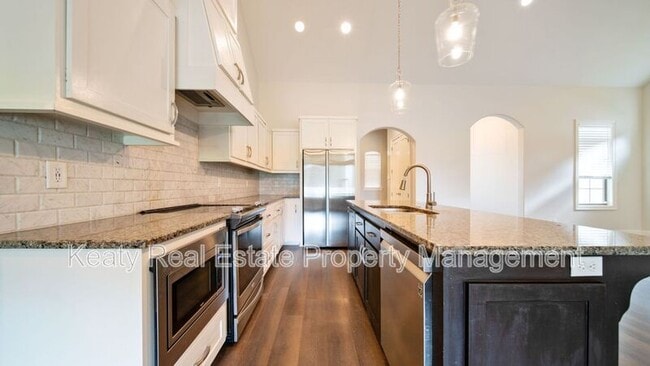 Photo - 204 Sleepy Brook Rd