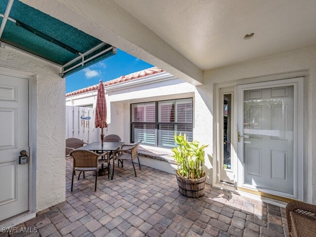 Photo - 825 Reef Point Cir