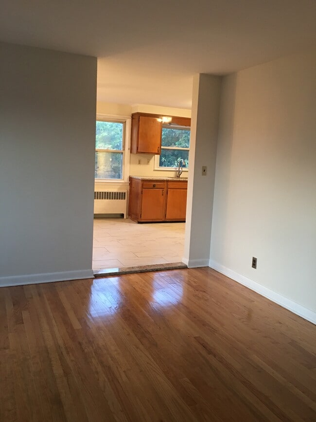 Photo - 26 Beechwood Ave Unit 2nd floor