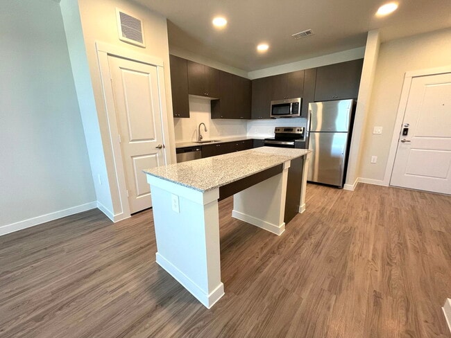 Building Photo - 5901 Co Rd 277 Unit 10108