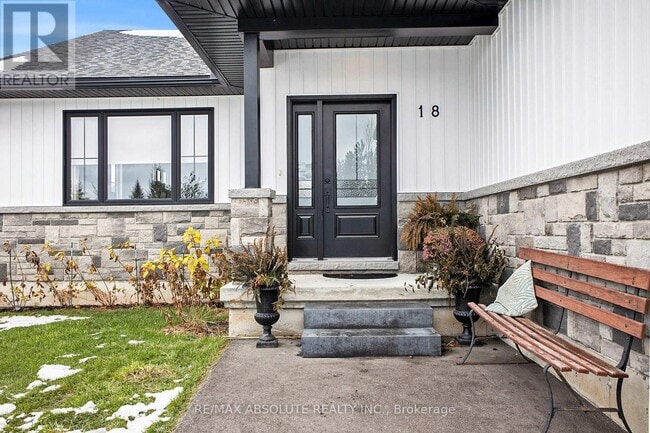 Photo - 18 Morrison Dr