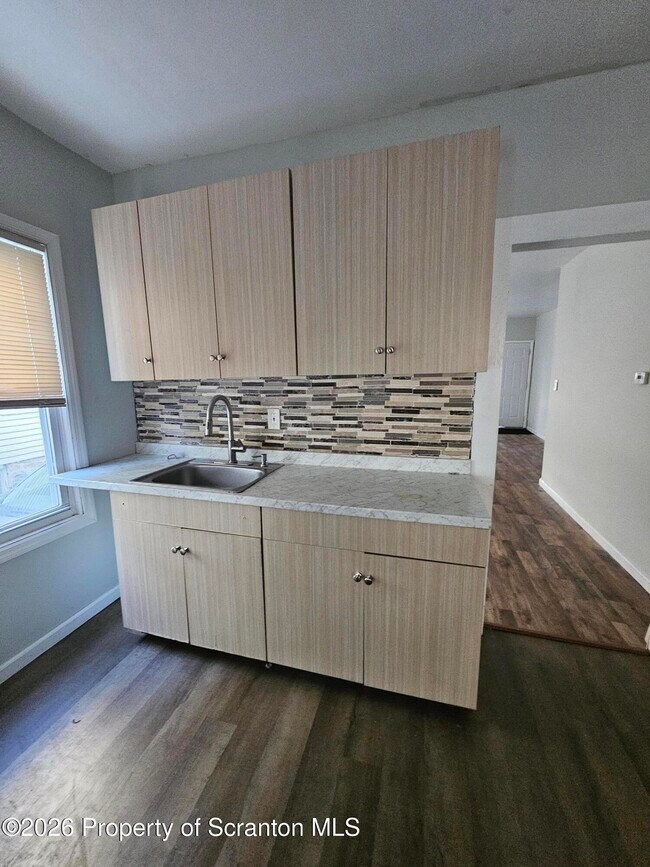 Photo - 2229-2231 Boulevard Ave