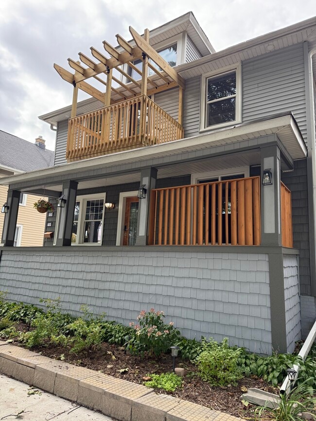 Building Photo - 1540 N 10th St