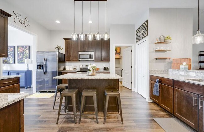 Photo - 2811 Vintage View Loop