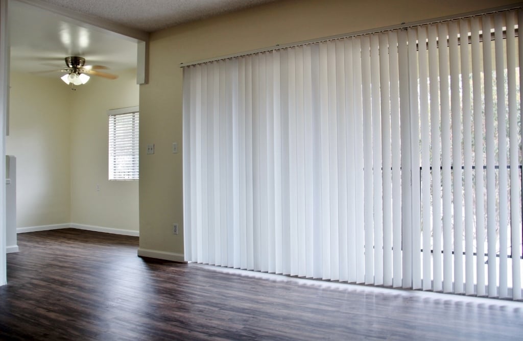 Large 2 Bed, 1 Bath in Beautiful Mission H... - Large 2 Bed, 1 Bath in Beautiful Mission H... Apartment Unit 3677