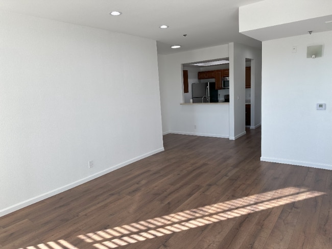 19350 Sherman Way Unit 208