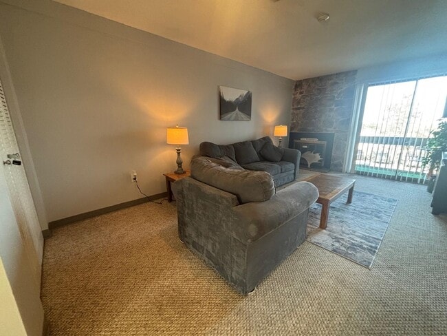 178 Treetop Cir Unit 1023