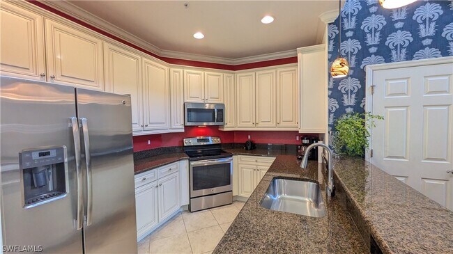 9055 Capistrano St N Unit 4206