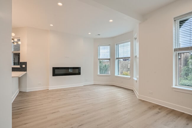 Photo - 3509 N Sheffield Ave