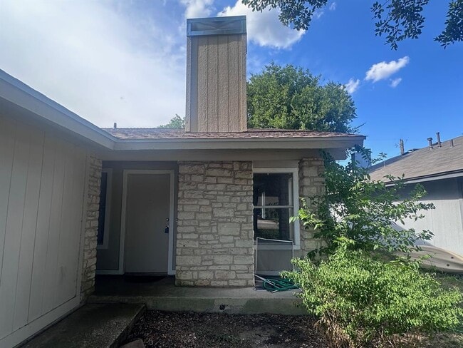 Photo - 410 Linden St