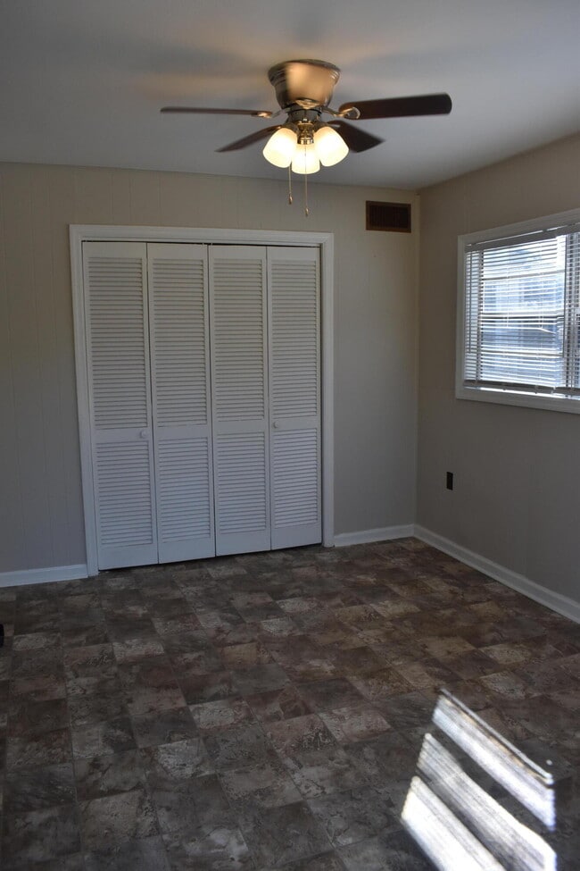 Photo - 1006 Red Bird Rd