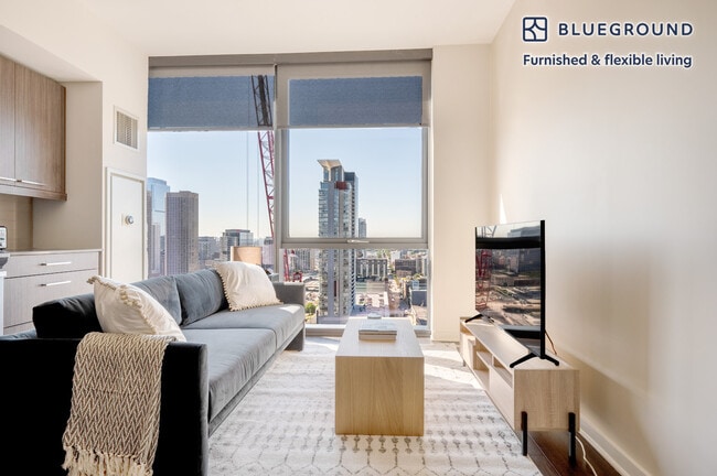 Photo - 730 W Couch Pl Unidad FL24-ID778