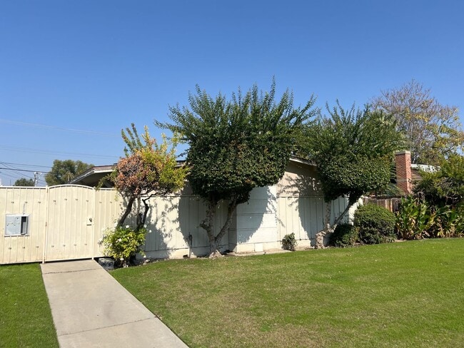 Building Photo - 6tp3110 Unit 3114