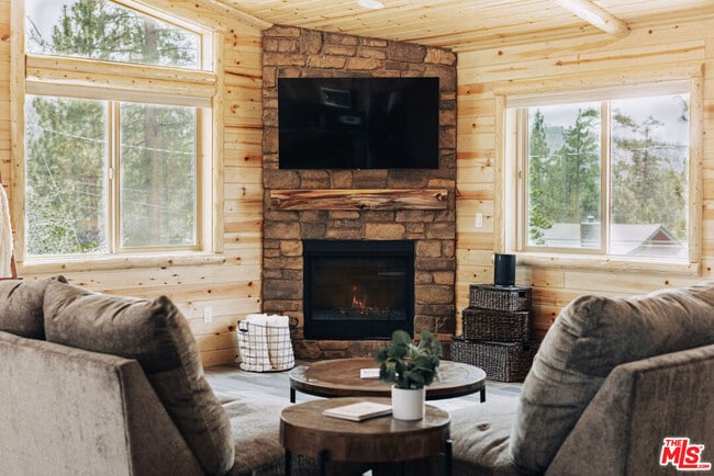 Photo - 315 Northern Cross Dr