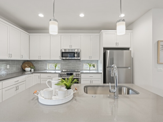 Photo - 21SHR - 21st & Sherrett