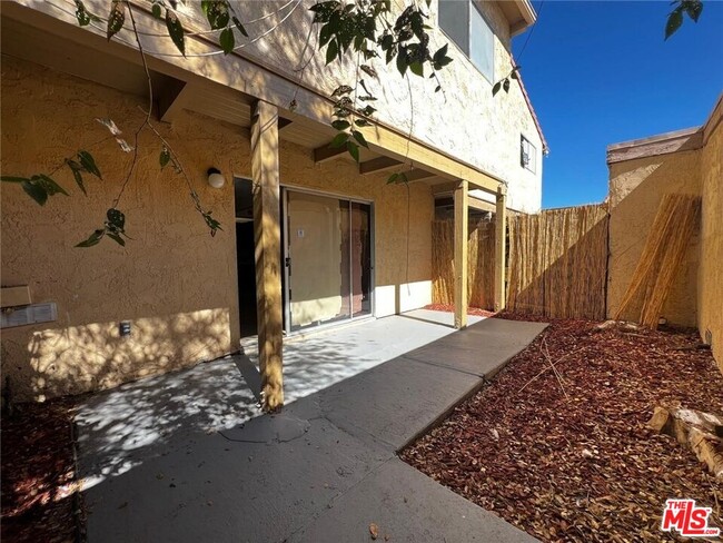 Photo - 43614 Stanridge Ave Townhome