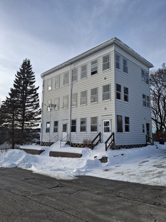 Building Photo - 14-18 Florence St Unit 1