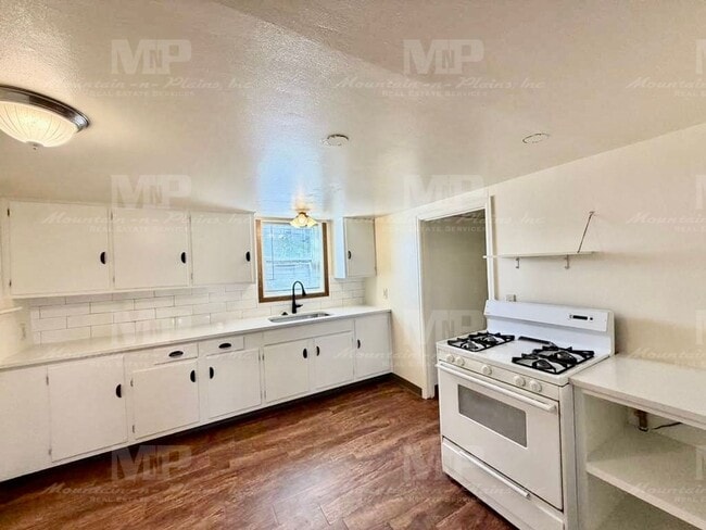 Photo - 712 W Myrtle St Unit 712.5 W. Mrytle St-M712.5