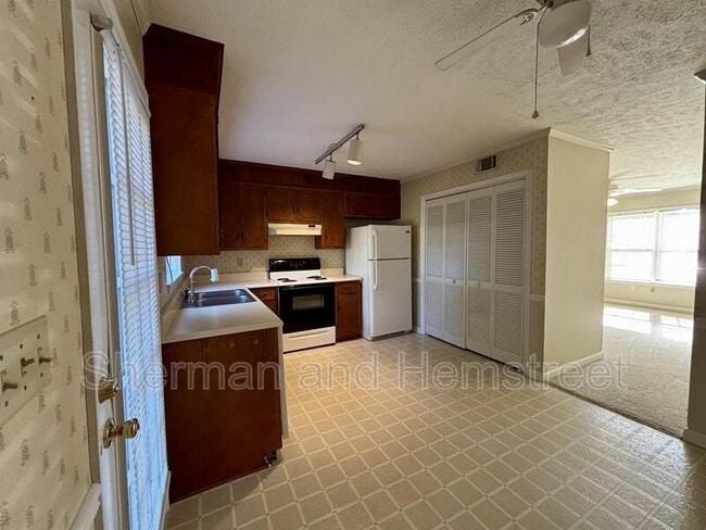 Photo - 1536 Elizabeth St