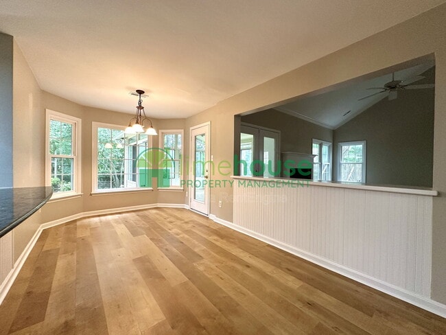 Photo - 2849 Crossings Dr