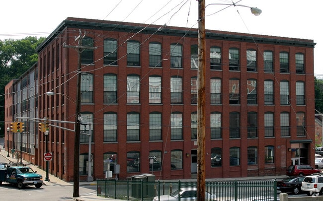 35 Chestnut St