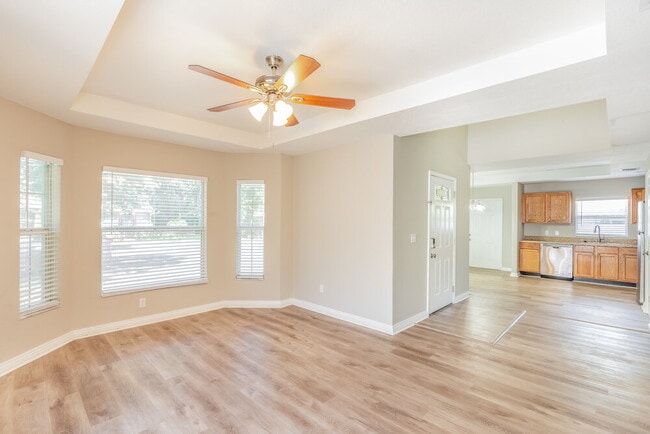 Photo - 674 15th Ave S