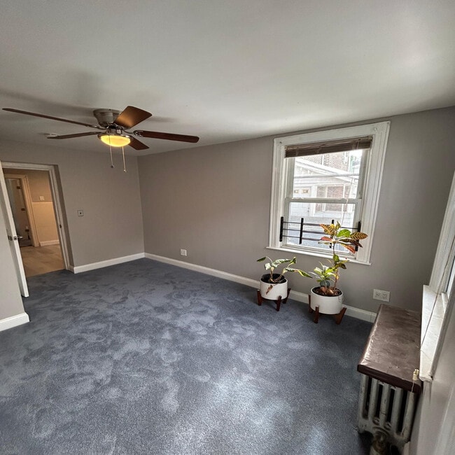 Building Photo - 4137 Boyd Ave Unit 1