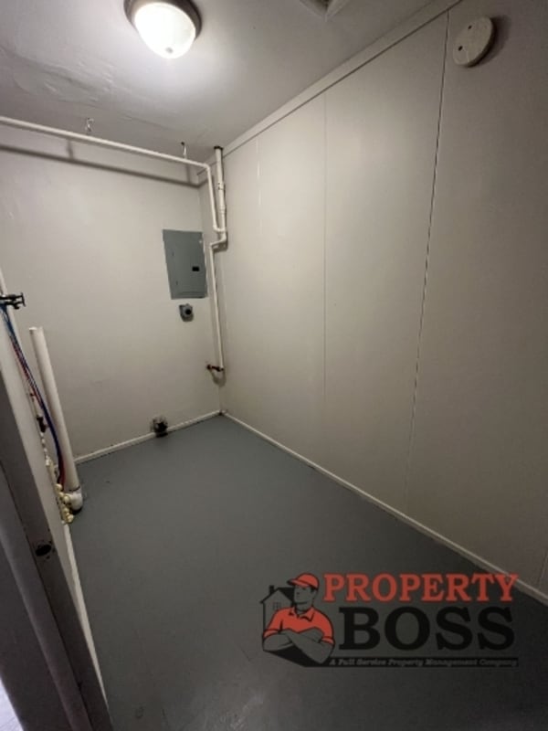 Photo - 5500 E 13th Pl