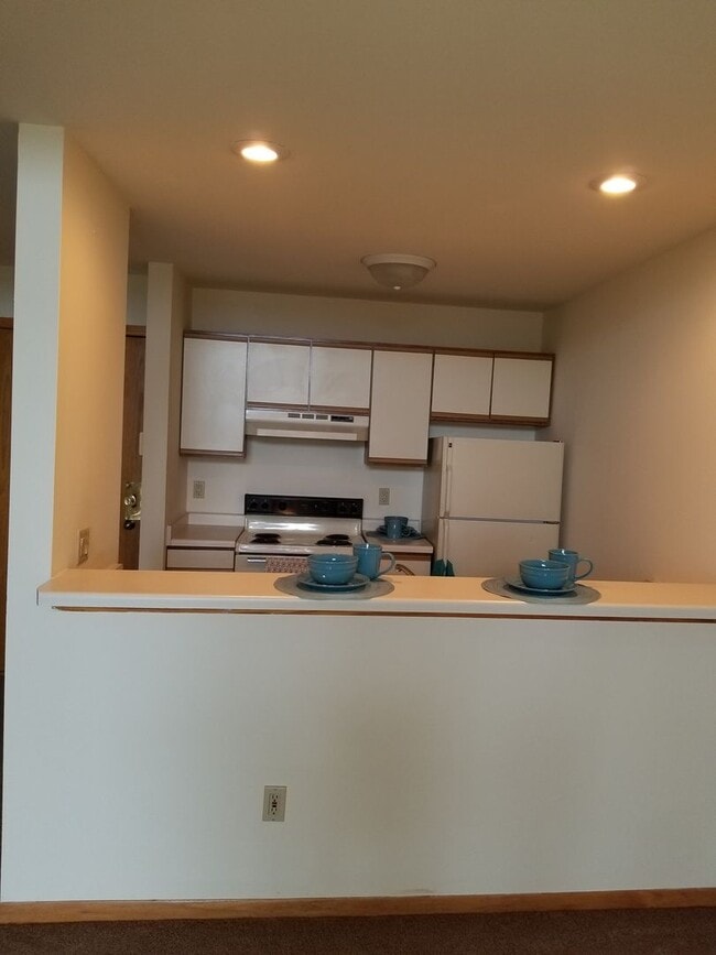 Affordable one bedroom on the Northside av... - Affordable one bedroom on the Northside av... Apartment Unit 1617-205