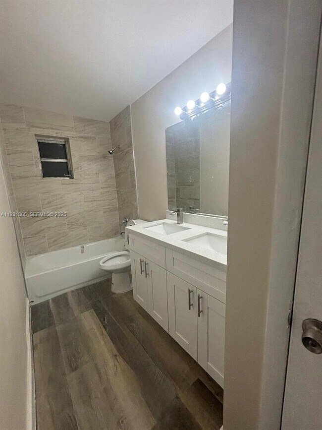 Photo - 3033 NW 43rd Ave Unidad 106