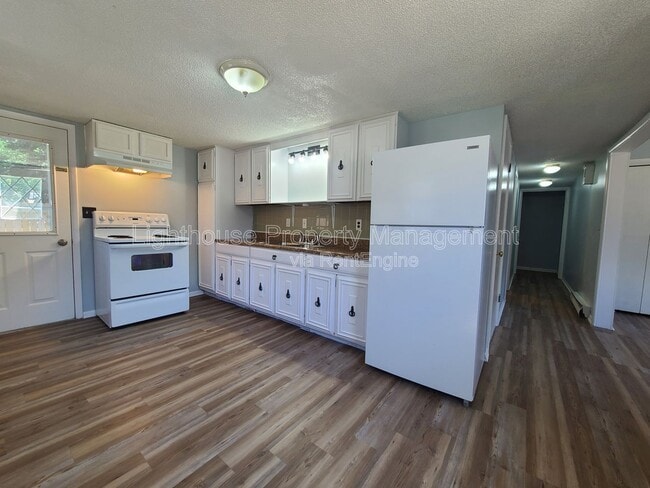 Photo - 7806 Stevensville-Baroda Rd
