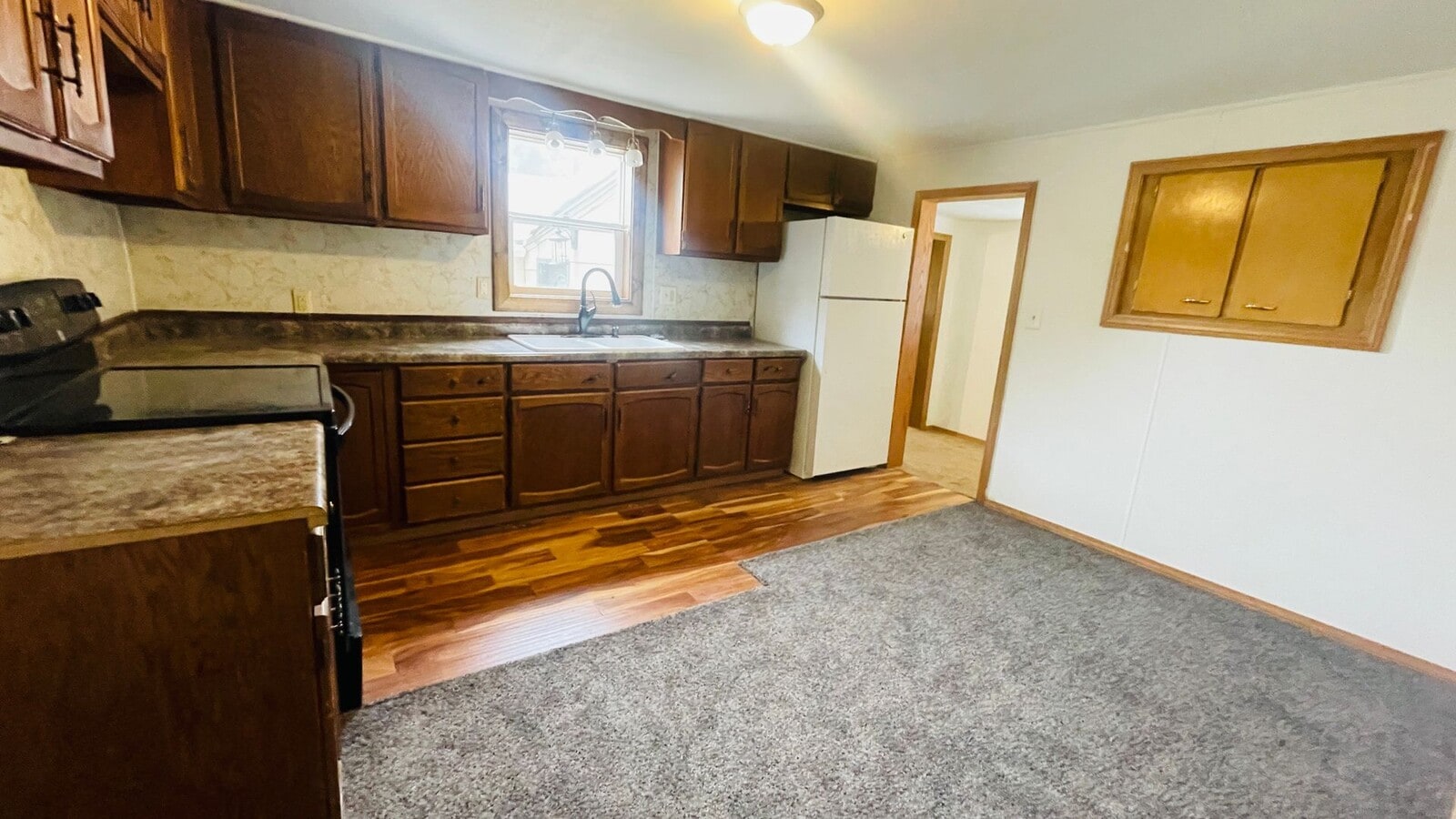 Photo - 118 2nd St House