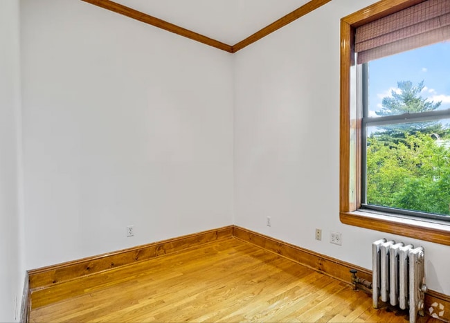 Building Photo - 203 17th St Rental