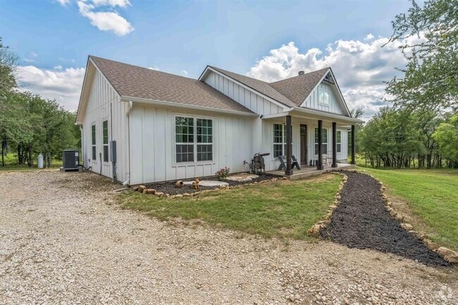 Building Photo - 2720 Co Rd 466 Rental