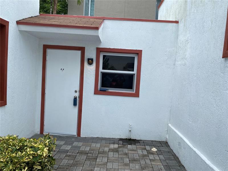 Photo - 905 SE 2nd Ct Unidad c