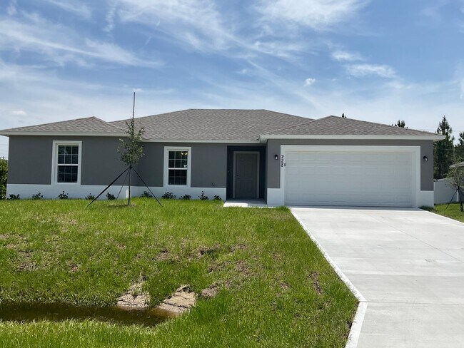 228 Galicia St SW - 228 Galicia St SW House