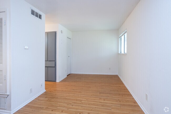 Studio - 400SF - Allandale Commons