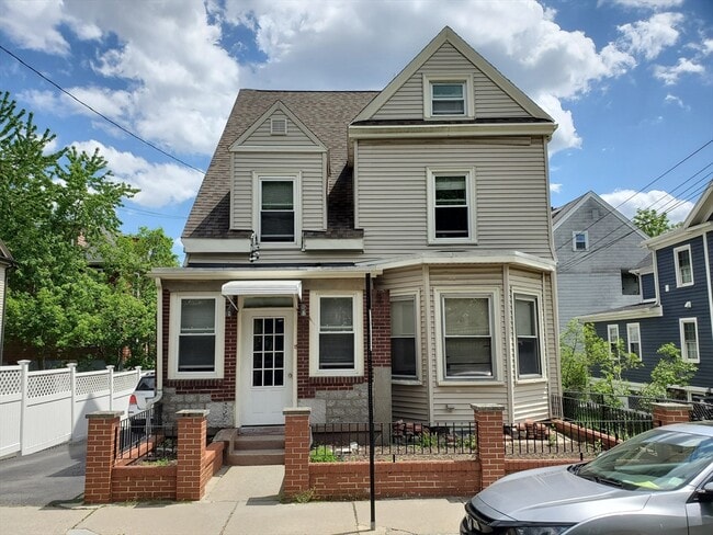 Photo - 18 Nonantum Pl Unit 1