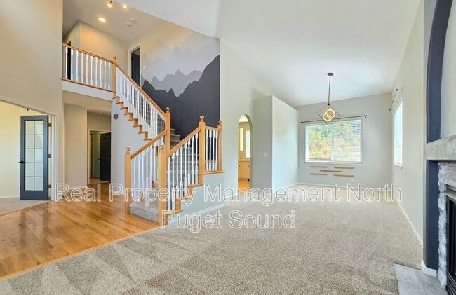 Photo - 7627 80th Ave NE