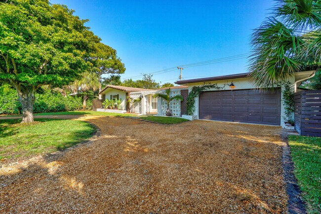 Photo - 711 SW 25th Pl