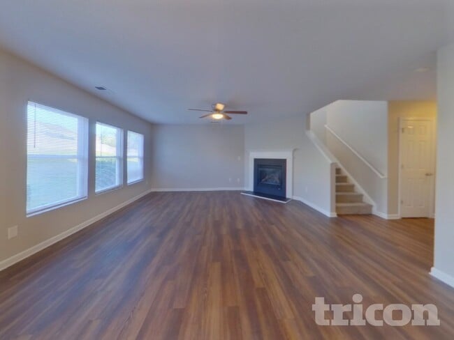 Photo - 4319 Stone Mountain Dr