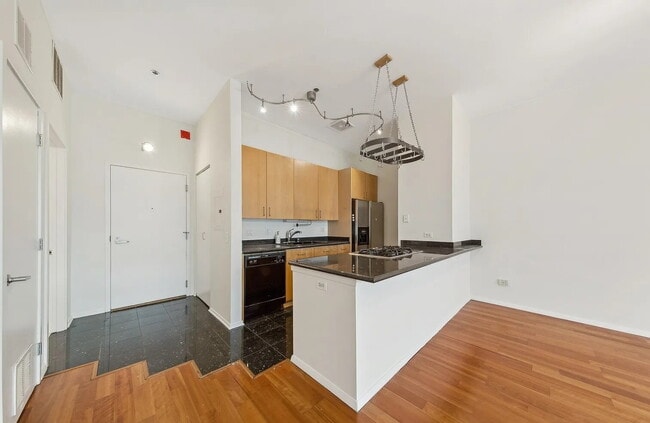 Photo - Modern Unit in Prime Location