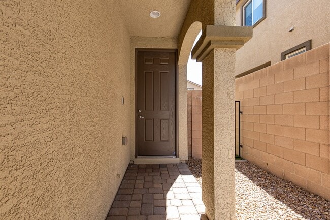 Photo - Convenient SW location 3 bedroom 2.5 Bath plus loft