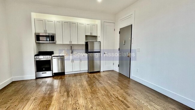 Photo - 45 Tiemann Pl Unit 3N