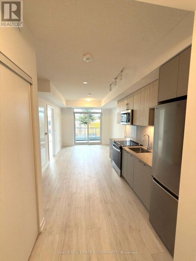 Photo - 500 Plains Rd E Unité 310